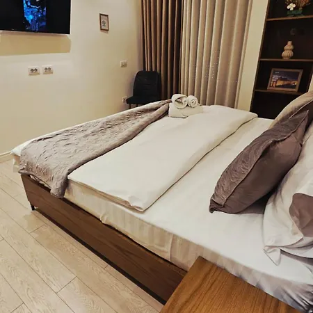 Apartment Center *